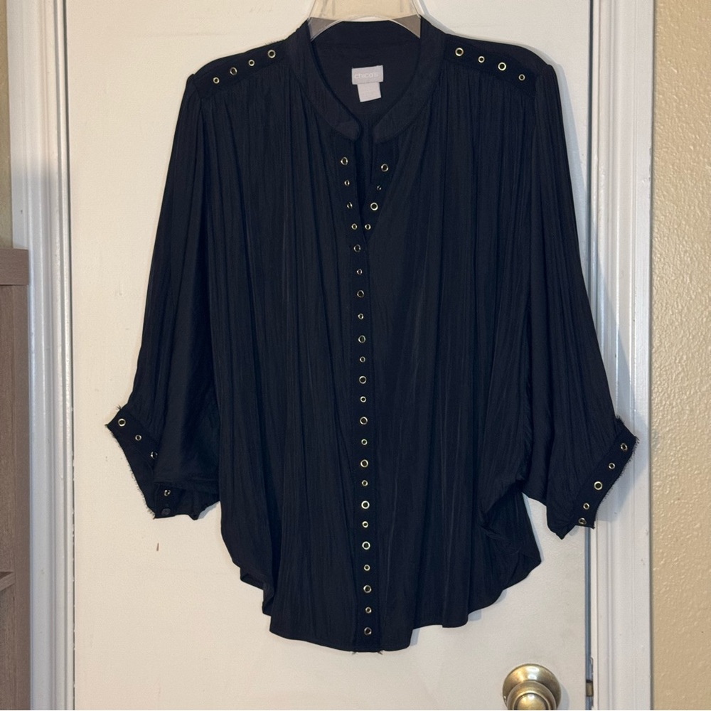 Chico’s Women’s Black 3/4 Sleeve V-Neck Blouse w/Gold Eyelets